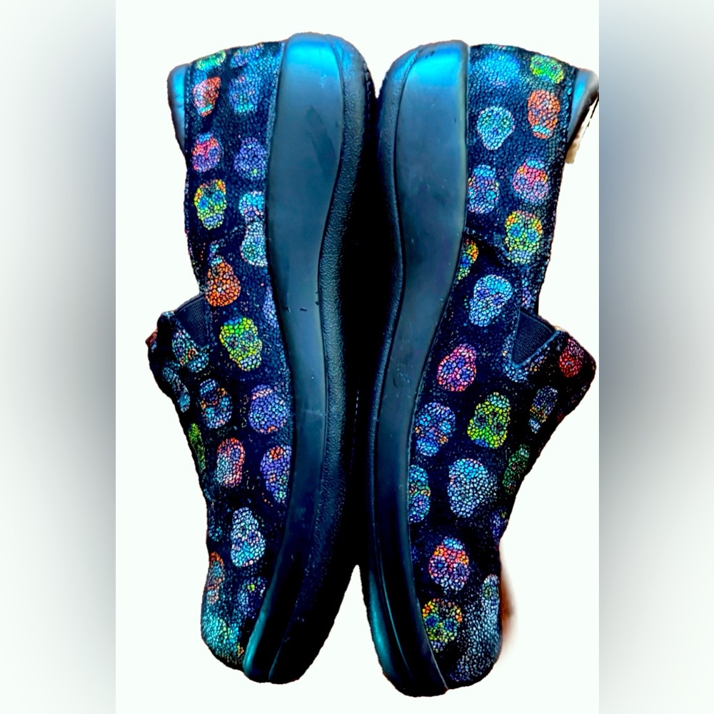Alegria Keli PRO Sugar Skulls Dottie Slip On Professional Shoe Black EU 40/US 9 - Picture 3 of 6